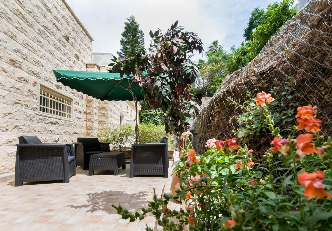 Casa De Aharon Apartments Haifa Luaran gambar