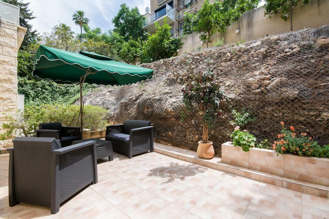 Casa De Aharon Apartments Haifa Luaran gambar